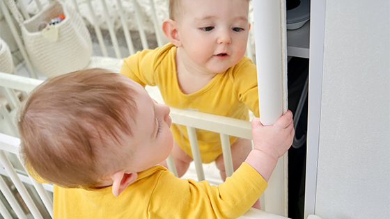 Baby friendly nábytek: Tipy a doplňky nejen pro bezpečí vašich dětí